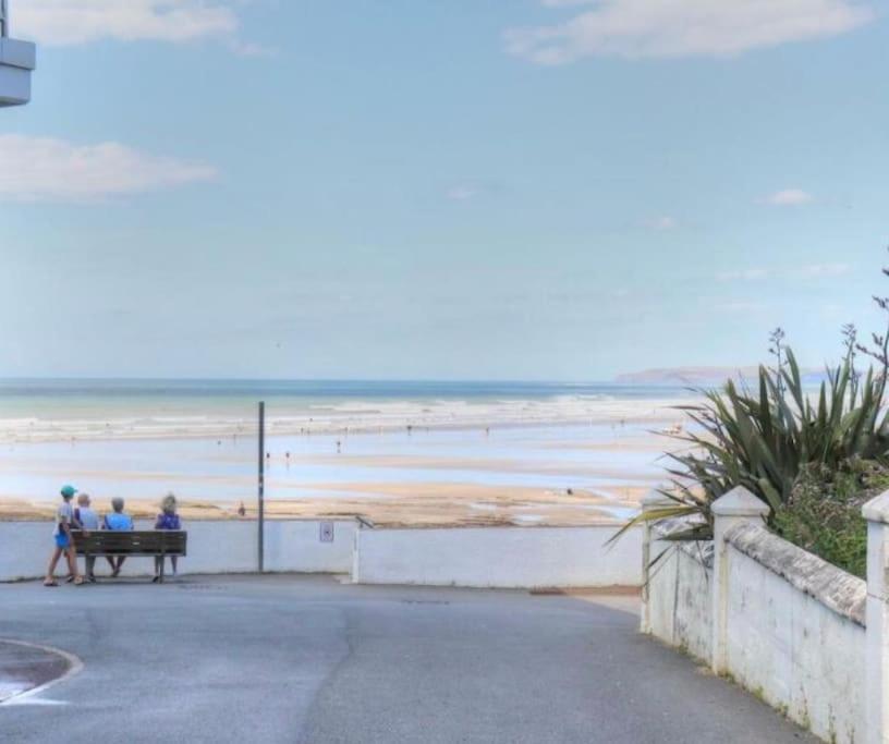 Seaside Modern Apartment Westward Ho!  Luaran gambar