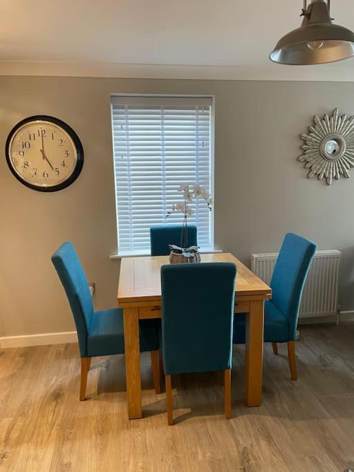Seaside Modern Apartment Westward Ho!  Luaran gambar