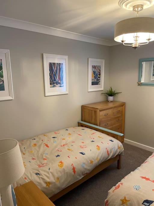 Seaside Modern Apartment Westward Ho!  Luaran gambar