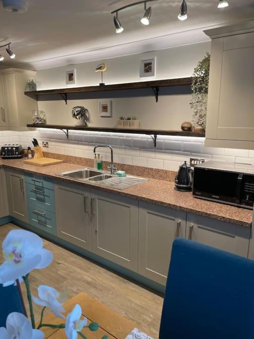 Seaside Modern Apartment Westward Ho!  Luaran gambar